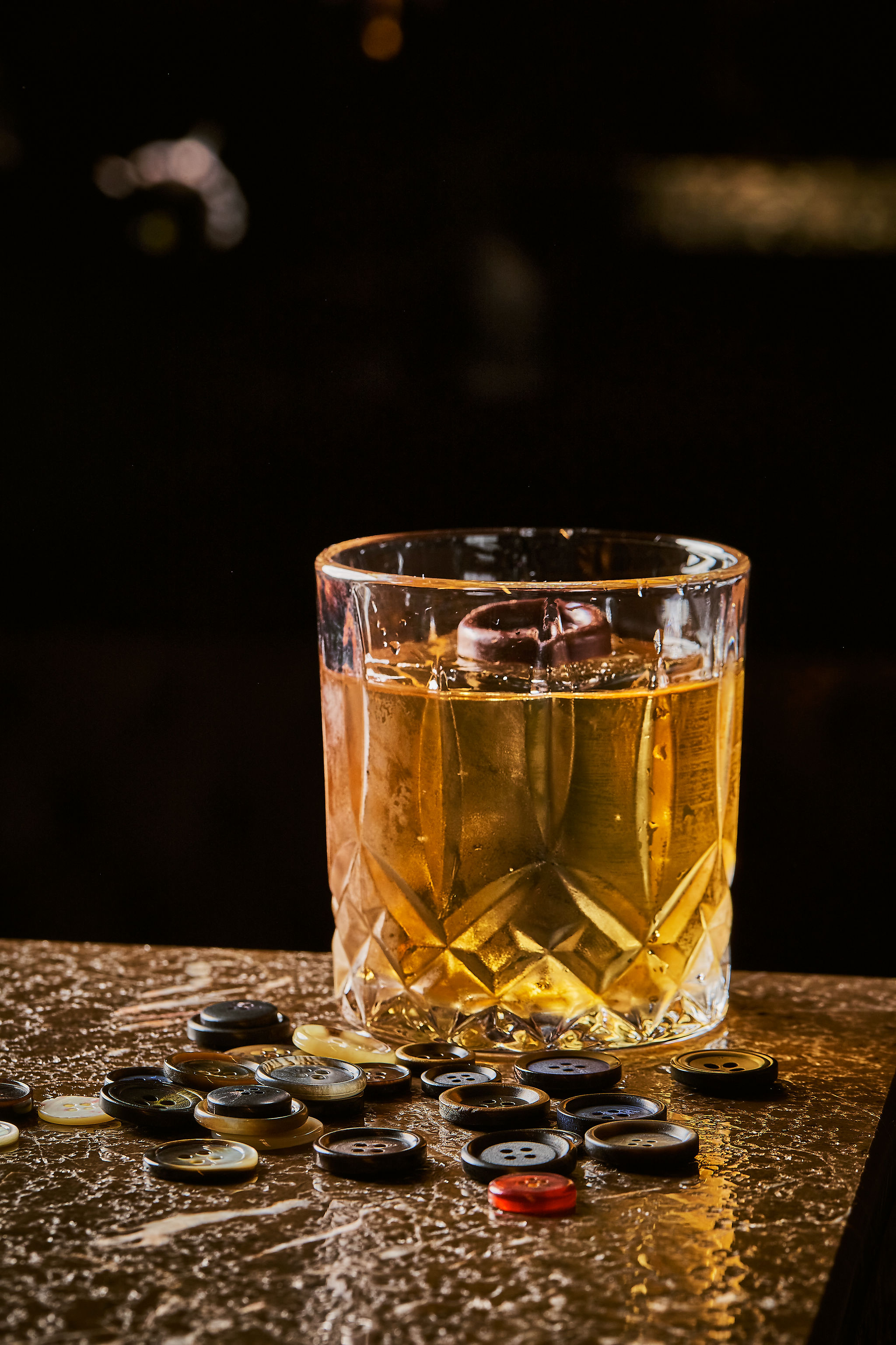 The Button — whisky with buttons
